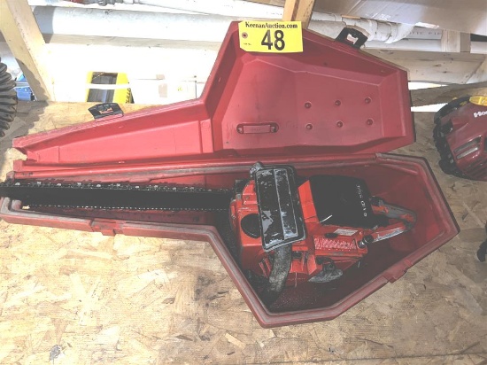 CRAFTSMAN GAS CHAINSAW W/ CASE