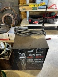 SEARS HEAVY DUTY 40-AMP BATTERY CHARGER/ 225-AMP ENGINE STARTER