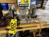 BLACK & DECKER BENCH GRINDER