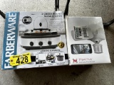 LOT: FARBERWARE RICE COOKER, CAMERA FLOODLIGHT