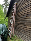 WERNER 12' FIBERGLASS STEP LADDER
