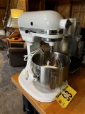 KITCHENAID HEAVY DUTY MIXER W/ HOOK, PADDLE, WHIP