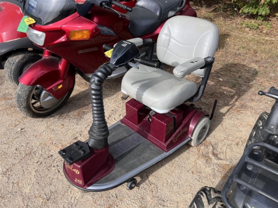 RASCAL SCOOTER 245 POWER SEAT BUILT-IN CHARGER