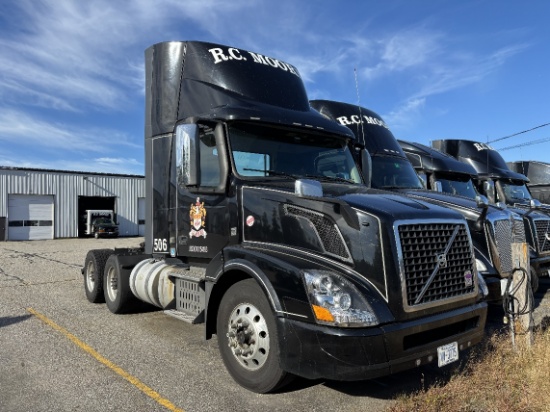 SEE VIDEO - 2017 VOLVO VNL64T DAYCAB, TK506ME, MILES: 695,051, VIN: 4V4NC9EH2HN979359