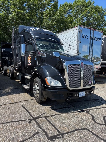 2017 KENWORTH T680 SLEEPER TRACTOR, TK521ME, VIN: 1XKYDP9XXHJ155374