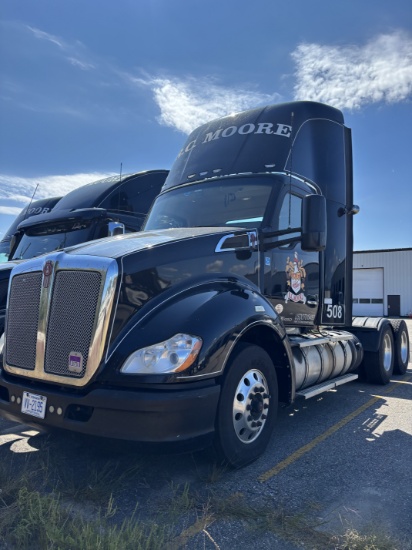 2017 KENWORTH T680 TRACTOR DAYCAB, TK508ME, MILES: 649,828, VIN:1XKYD49XXHJ151842