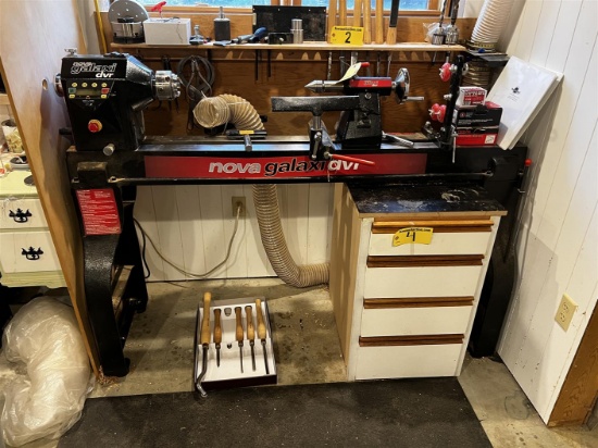 NOVA GALAXI DVR 1644 WOOD LATHE, 4-JAW CHUCK, STEADY REST
