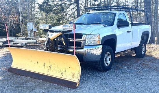 2009 CHEVROLET 3500 4X4 REGULAR CAB PICKUP, 117,606 MILES, VIN: 1GCHK74K29F132088