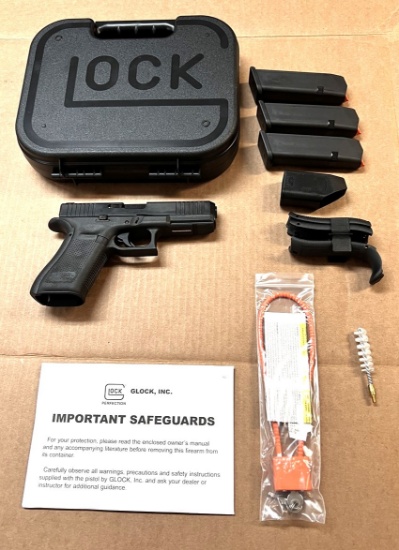 GLOCK G17 GEN 5 9MM SEMI-AUTO PISTOL, S/N: BPKM089