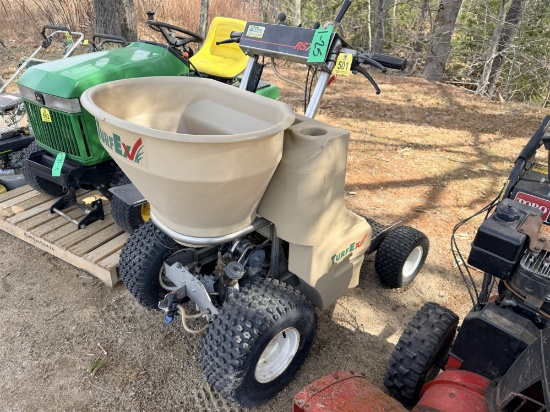 TURF EX RS7200 STAND ON SPREADER, S/N: T15-100432