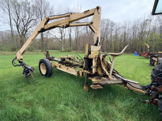 Tow Behind Hydraulic Log Loader W/ Log Splitter
