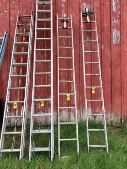 12' Aluminum Straight Ladder W/ Ladder Hook