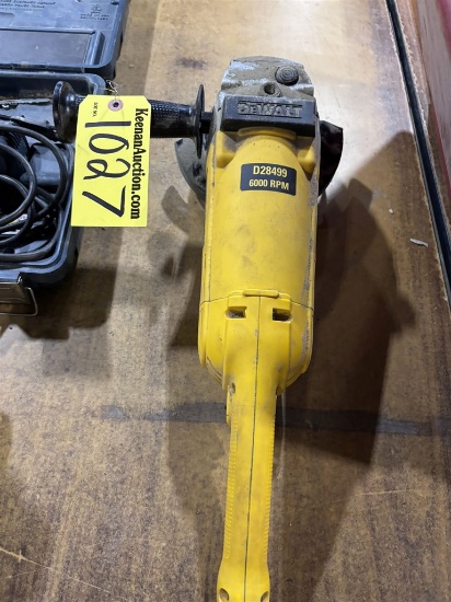 Dewalt D284499 7/9" Grinder
