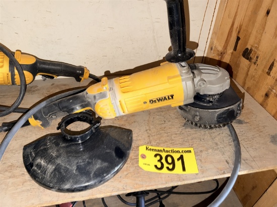 Dewalt Dwe4559n 9" Angle Grinder
