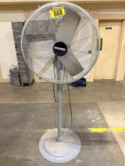 Maxess 32" Industrial Floor Fan