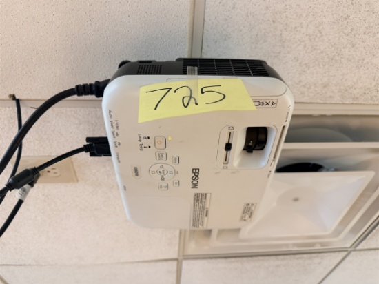 Epson Ex 6210 Projector W/ 2 Remotes