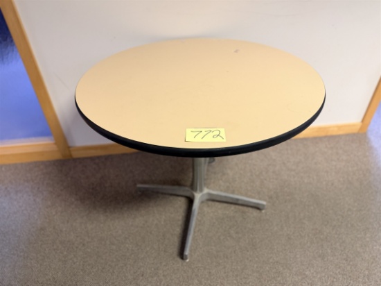 36" Laminate Table