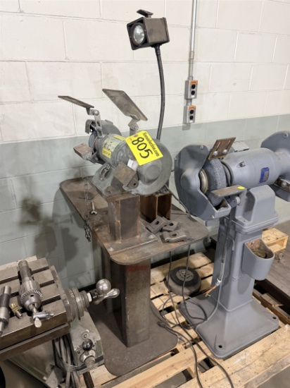 Dayton Pedestal Grinder Model 1216w, 1ph, Light