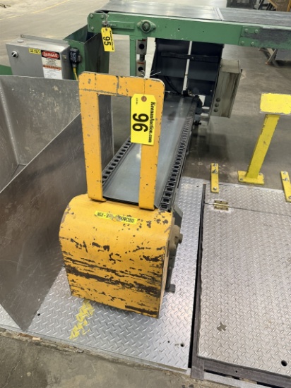 8' X 13" Accumulating Conveyor W/ Electric Eye