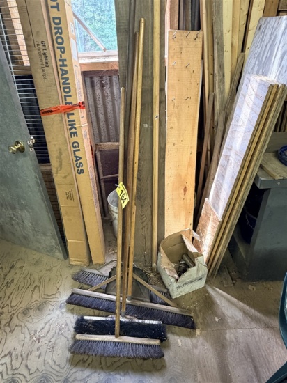 Lot: 4-Assorted Size Push Brooms, Dust Pan