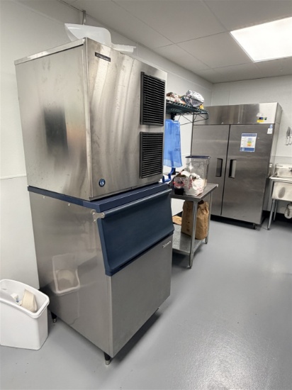 HOSHIZAKI KM-901MAJ CRESCENT CUBER ICE MAKER, AIR-COOLED