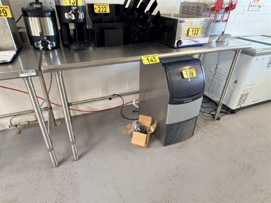 NBR EQUIPMENT 6' X 30" S/S TABLE