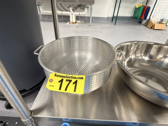 Aluminum 16" Colander