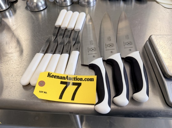 LOT: 12-PC ASSORTED CUTLERY