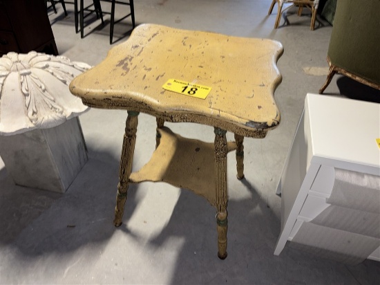 LOT: 3-PC ASSORTED FURNITURE: