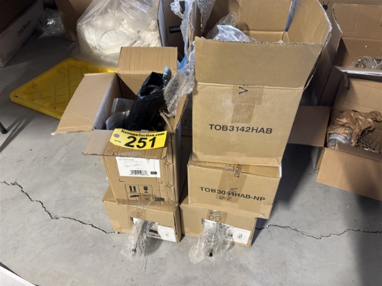 BID PRICE X 5 - (5) WALL & TABLE LAMPS