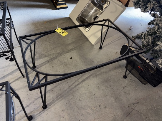 METAL PATIO FRAME, 40.5" X 24.5" X 17.5"H - NO GLASS TOP