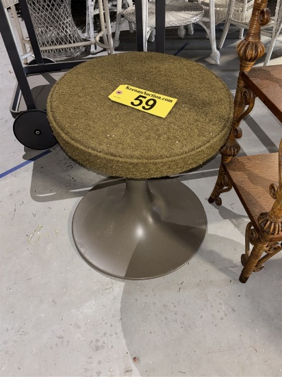 PADDED STOOL, 19" DIA. X 18"H