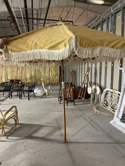 BUSINESS & PLEASURE CO. 6' X 7'H THE RIO FRINGED UMBRELLA