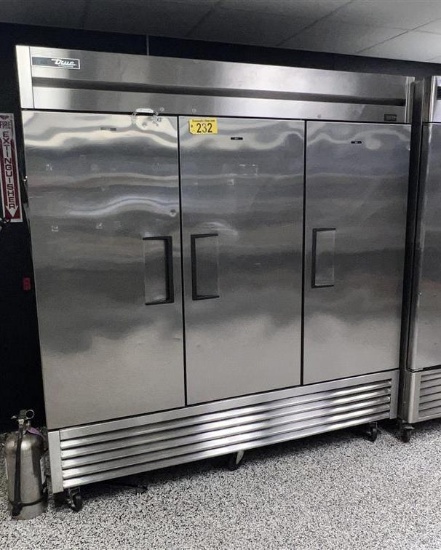 26-125 KITCHEN & BAR EQUIPMENT, REFRIGERATION