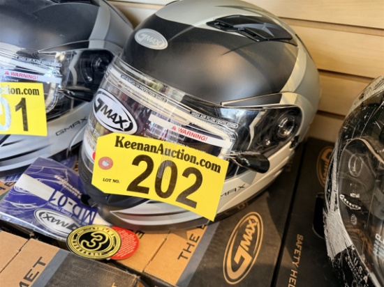GMAX MD-01 HELMET, WHITE/BLACK, SIZE MED.