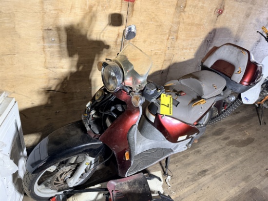 2002 Aprilia Scarabeo 150 2-Seater Motorcycle