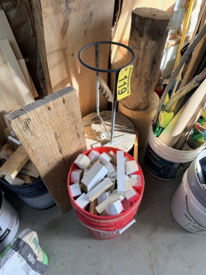 LOT: ASSORTED WOOD, KINDLING SPLITTER