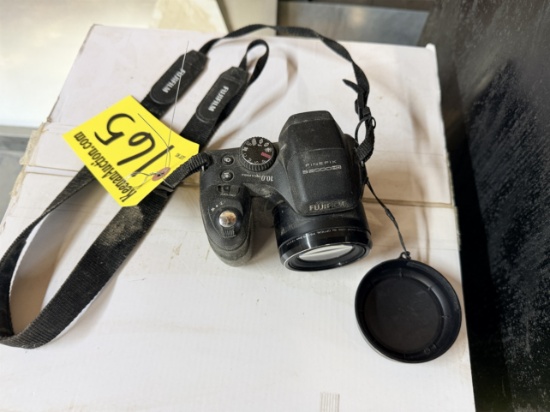 FINEPIX S2000HD DIGITAL CAMERA