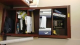 Bookshelf w/ 4 adjustable shelves
