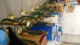12 METAL CROWD CONTROL STANCHIONS & 12 VELVET ROPES