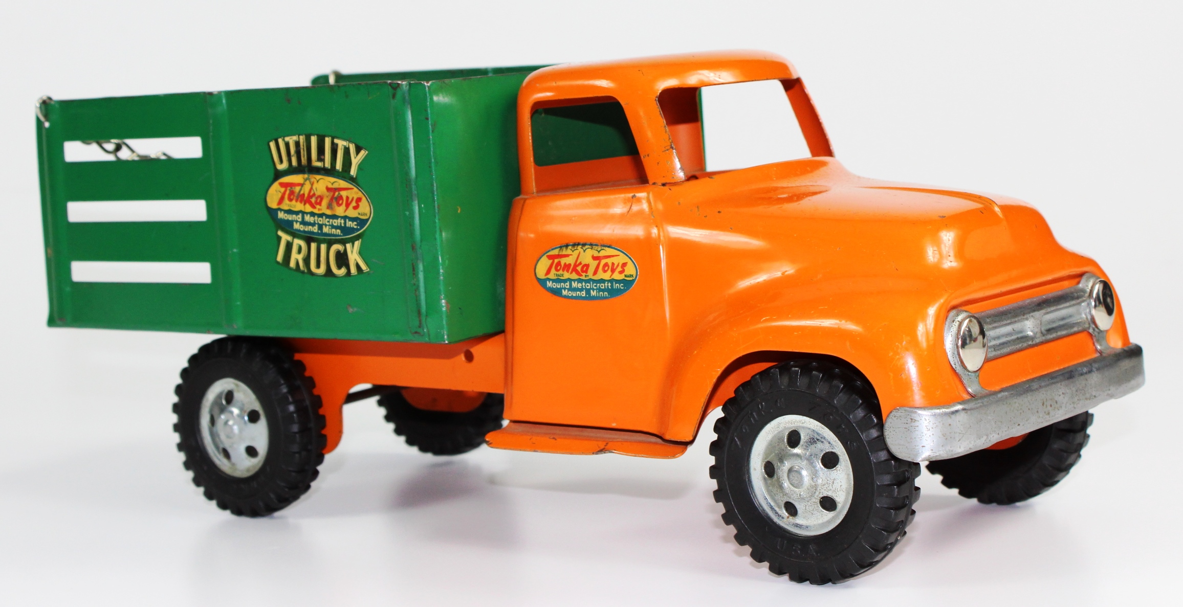 VINTAGE TONKA TOYS PRESSED STEEL UTILITY TRUCK Proxibid