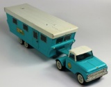 VINTAGE NYLINT MOBILE HOME & TRUCK - CIRCA 1960s