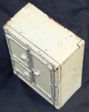 VINTAGE ARCADE CAST IRON LEONARD DOLLHOUSE MINIATURE ICE BOX