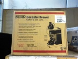 NEW BUNN 2 POT DECANTER BREWER