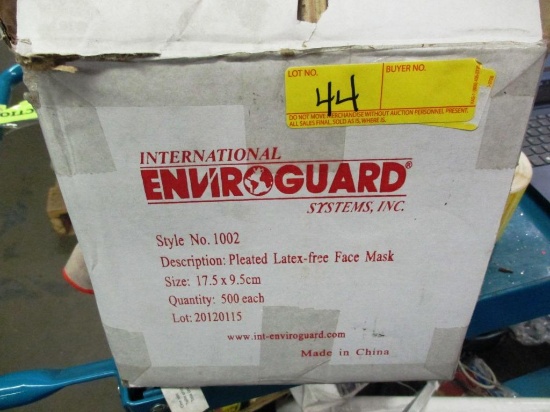 BOX OF ENVIROGUARD PLEATED LATEX-FREE MASKS