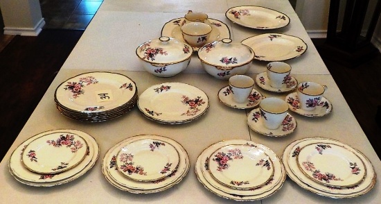37 PIECES OF ALFRED MEAKIN ROYAL MARIGOLD CHINA