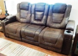 ROOMS TO GO ELECTRIC RECLINER SOFA