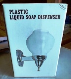 BOX OF 24 NEW O1-PL1050 PLASTIC LIQUID SOAP DISPENSERS