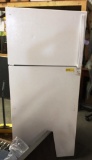 WHITE WHIRLPOOL REFRIGERATOR FOR PARTS OR REPAIR