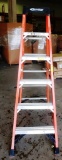 GOOD USED ORANGE WERNER 6FT FIBERGLASS LADDER